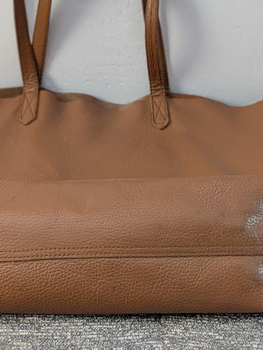 Cuyana Classic Brown Leather Tote Bag